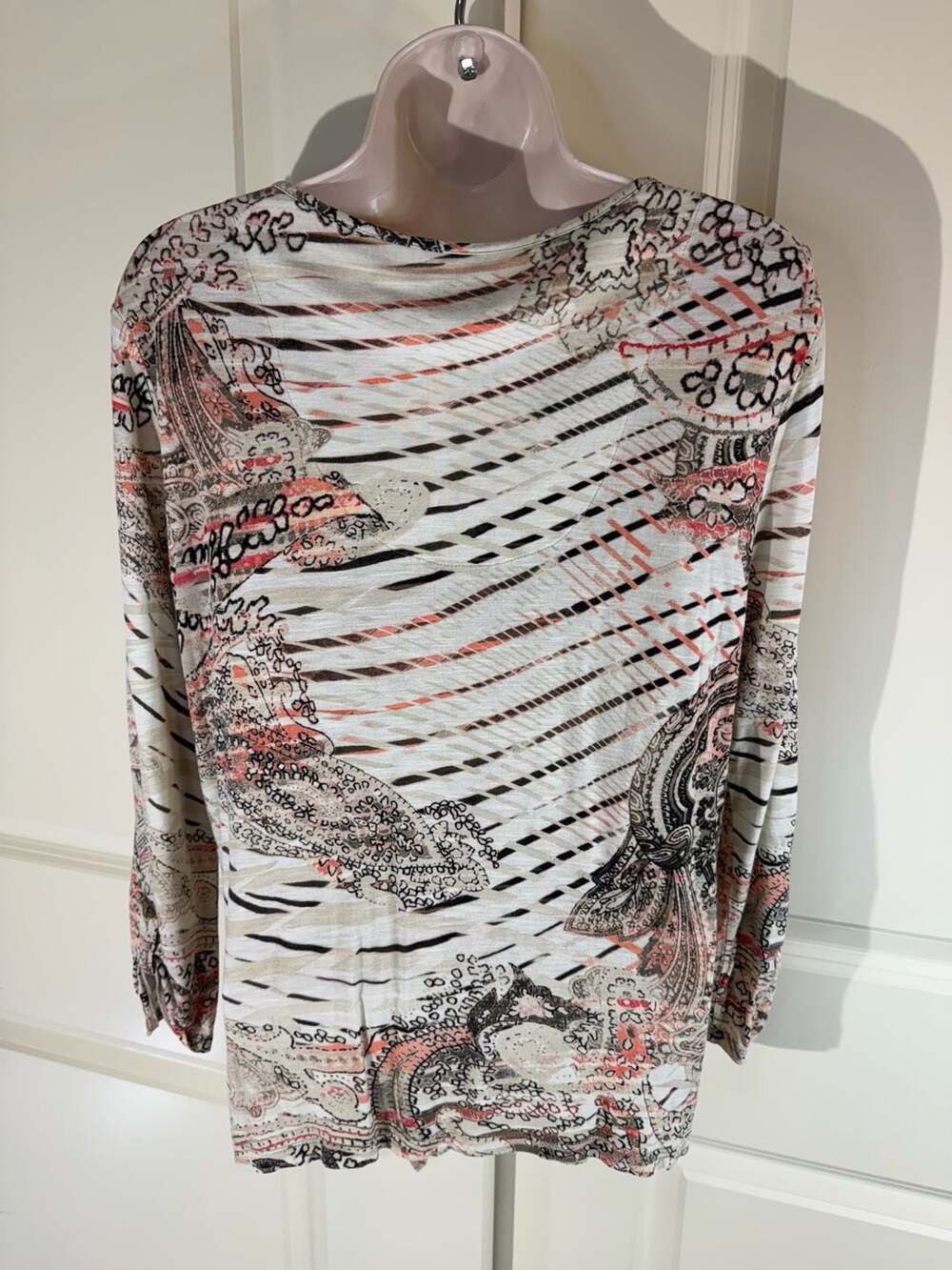 Chico's Size 1 Paisley Print Tie-Front Long Sleeve Top Medium - Picture 2 of 7